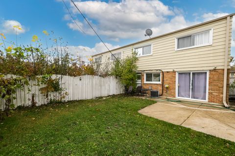 A home in Des Plaines