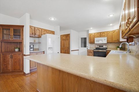 Tiny photo for 1913 Woodbine Road, Bloomington, IL 61704 (MLS # 12595414)