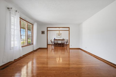 Tiny photo for 1913 Woodbine Road, Bloomington, IL 61704 (MLS # 12595414)