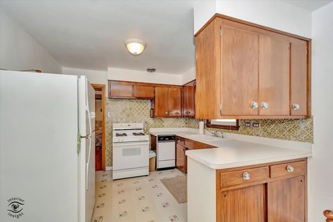 Tiny photo for 5819 S Mason Avenue, Chicago, IL 60638 (MLS # 12512477)