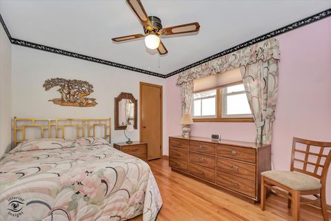 Tiny photo for 5819 S Mason Avenue, Chicago, IL 60638 (MLS # 12512477)
