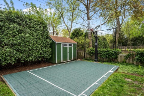Tiny photo for 520 Greenwood Avenue, Kenilworth, IL 60043 (MLS # 12685606)