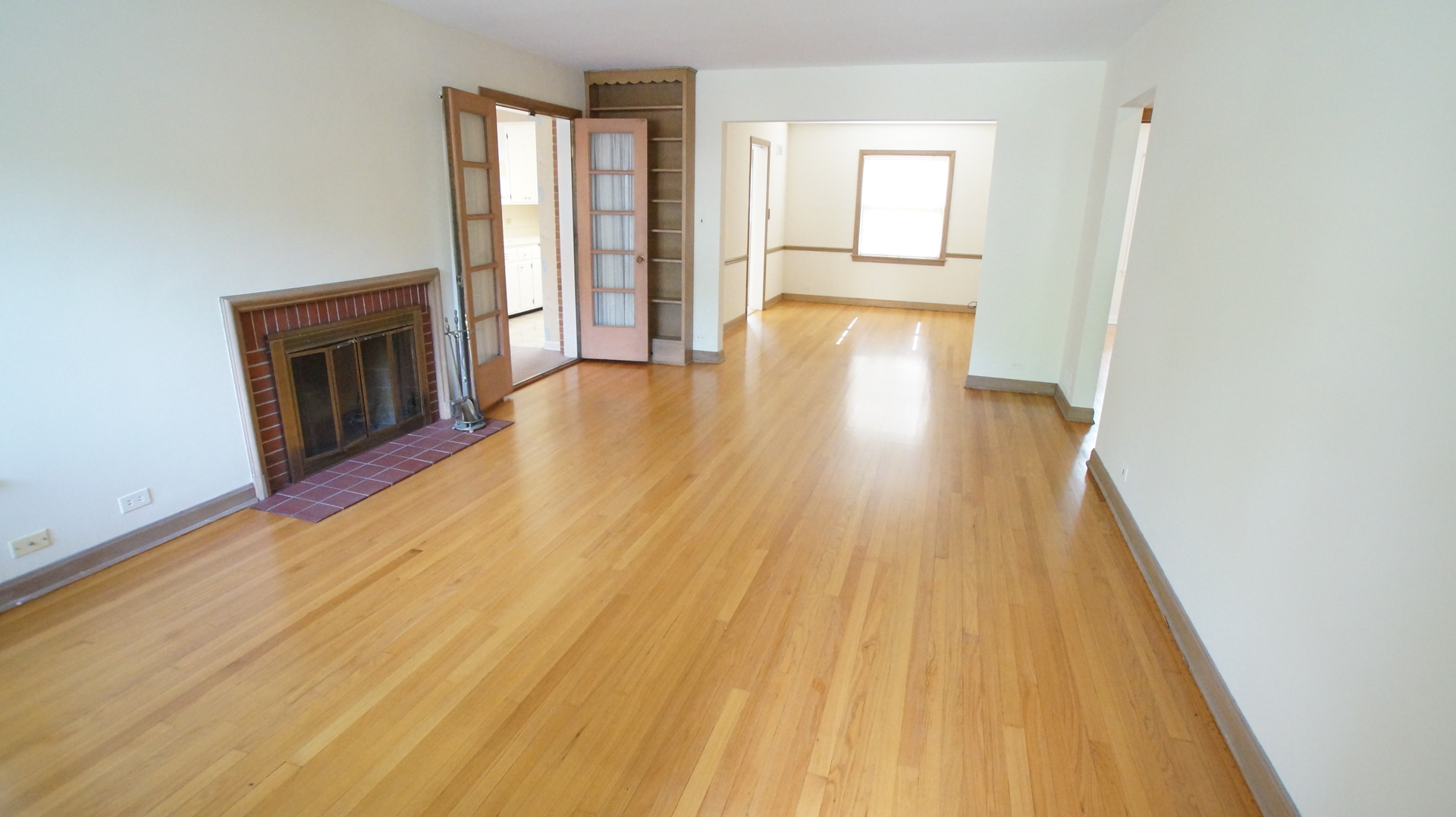 1229 MIDDLEBURY Lane