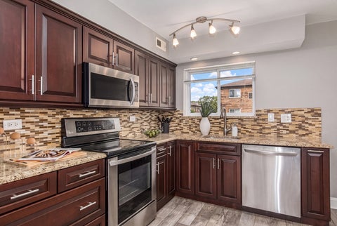 Tiny photo for 9461 BAY COLONY Drive #1S, Des Plaines, IL 60016 (MLS # 12754550)