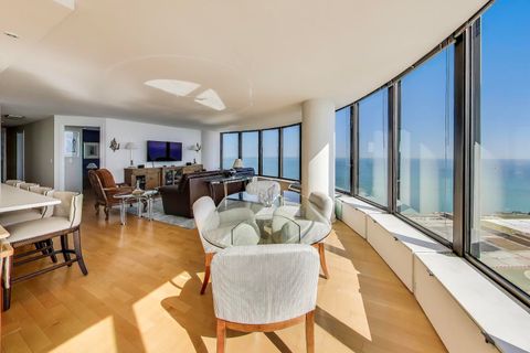 Tiny photo for 505 N LAKE SHORE Drive #6206, Chicago, IL 60611 (MLS # 12481951)