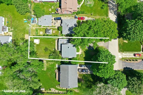 Tiny photo for 2618 Kashmiri Avenue, McHenry, IL 60050 (MLS # 12654581)