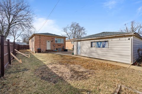 Tiny photo for 10155 Kildare Avenue, Oak Lawn, IL 60453 (MLS # 12389460)