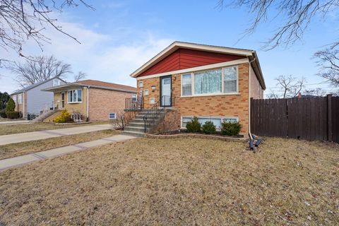 Tiny photo for 10155 Kildare Avenue, Oak Lawn, IL 60453 (MLS # 12389460)