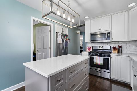 Tiny photo for 10155 Kildare Avenue, Oak Lawn, IL 60453 (MLS # 12389460)