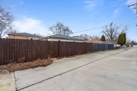 Tiny photo for 10155 Kildare Avenue, Oak Lawn, IL 60453 (MLS # 12389460)