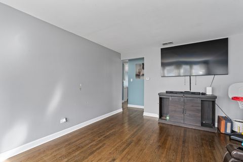 Tiny photo for 10155 Kildare Avenue, Oak Lawn, IL 60453 (MLS # 12389460)