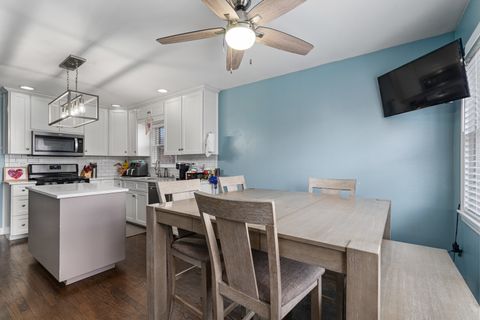 Tiny photo for 10155 Kildare Avenue, Oak Lawn, IL 60453 (MLS # 12389460)