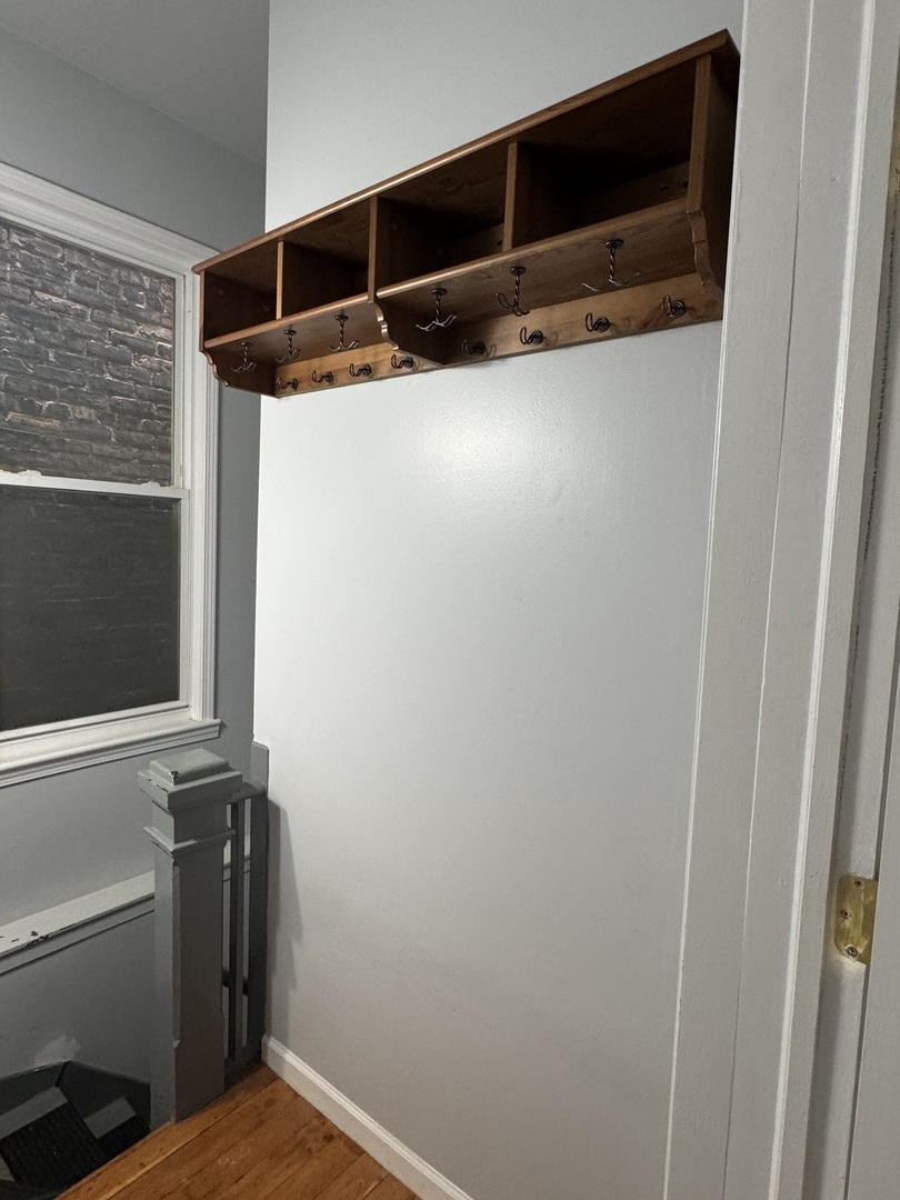 1006 S Oakley Boulevard 2