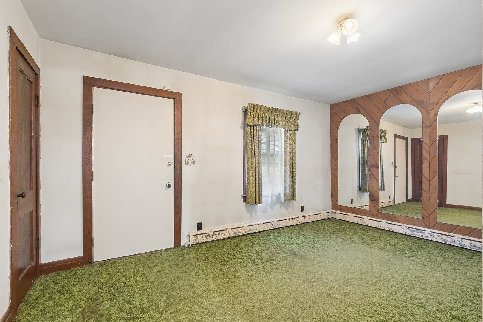 230 W Joliet Highway