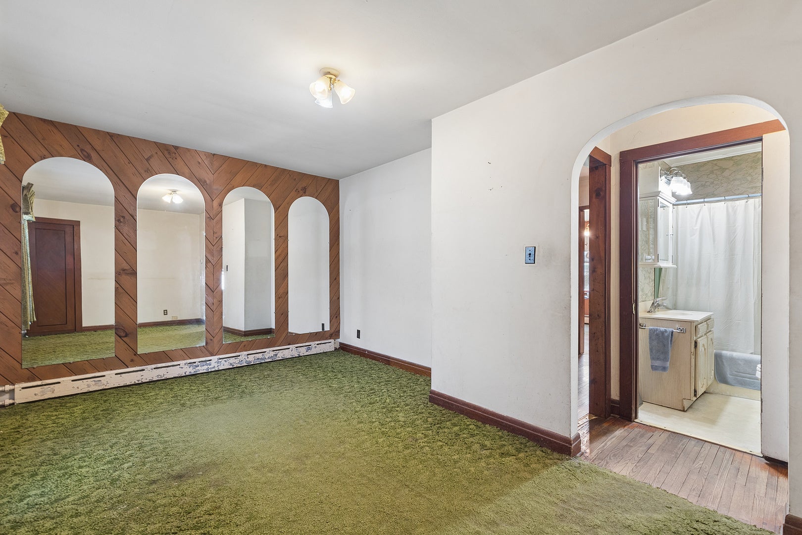 230 W Joliet Highway