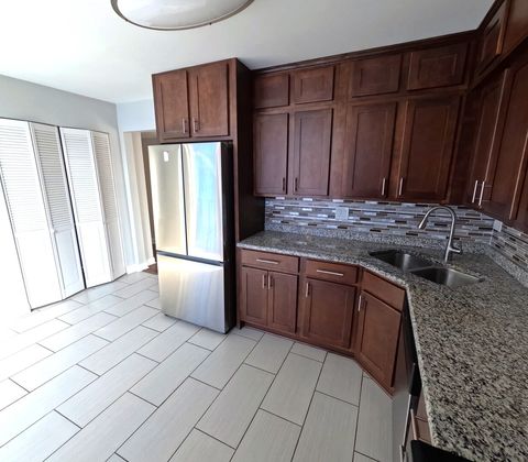 Tiny photo for 424 Park Avenue #206, River Forest, IL 60305 (MLS # 12480821)