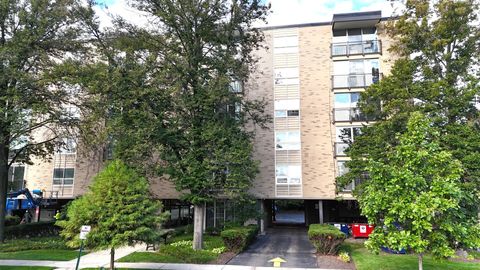 Tiny photo for 424 Park Avenue #206, River Forest, IL 60305 (MLS # 12480821)
