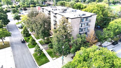 Tiny photo for 424 Park Avenue #206, River Forest, IL 60305 (MLS # 12480821)