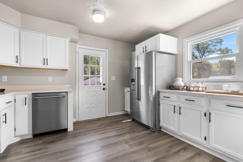 Tiny photo for 7725 Boulder Street, Loves Park, IL 61111 (MLS # 12476315)