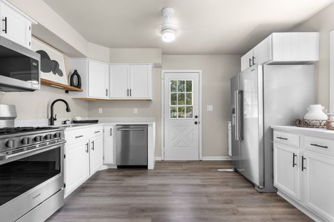 Tiny photo for 7725 Boulder Street, Loves Park, IL 61111 (MLS # 12476315)