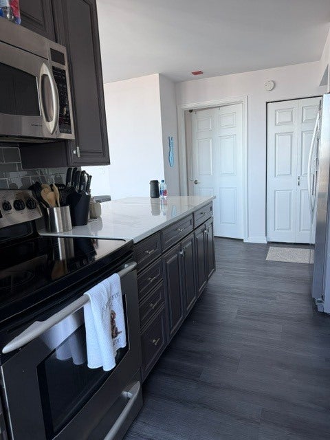 345 N LaSalle Street 3701