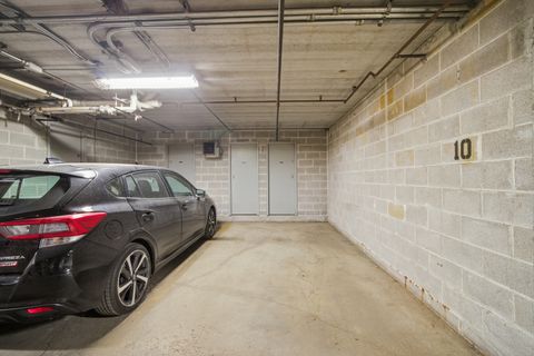 Tiny photo for 840 Michigan Avenue #10, Evanston, IL 60202 (MLS # 12602090)