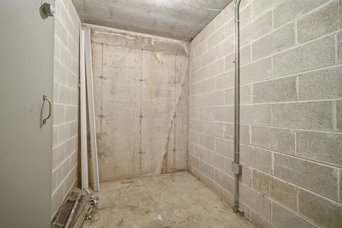 Tiny photo for 840 Michigan Avenue #10, Evanston, IL 60202 (MLS # 12602090)