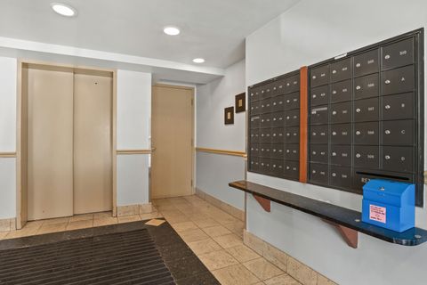 Tiny photo for 6102 N Sheridan Road #507, Chicago, IL 60660 (MLS # 12462576)
