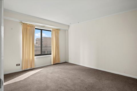 Tiny photo for 6102 N Sheridan Road #507, Chicago, IL 60660 (MLS # 12462576)