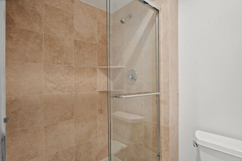Tiny photo for 6102 N Sheridan Road #507, Chicago, IL 60660 (MLS # 12462576)