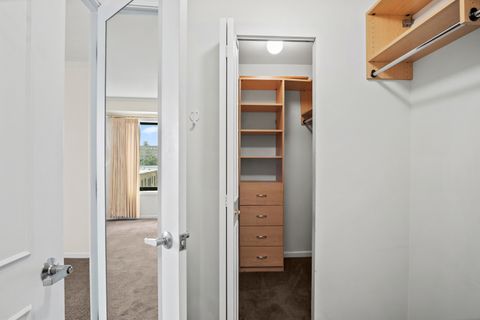 Tiny photo for 6102 N Sheridan Road #507, Chicago, IL 60660 (MLS # 12462576)