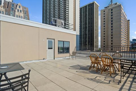 Tiny photo for 6102 N Sheridan Road #507, Chicago, IL 60660 (MLS # 12462576)