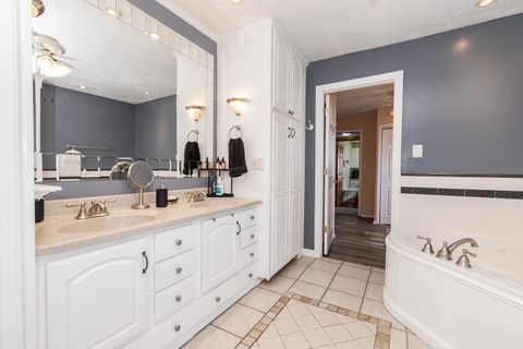 Tiny photo for 13532 E 600 North Road, Heyworth, IL 61745 (MLS # 12602416)