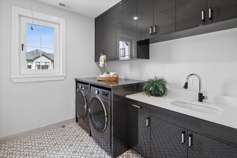 Tiny photo for 6022 N Ionia Avenue, Chicago, IL 60646 (MLS # 12737340)