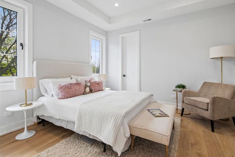 Tiny photo for 6022 N Ionia Avenue, Chicago, IL 60646 (MLS # 12737340)