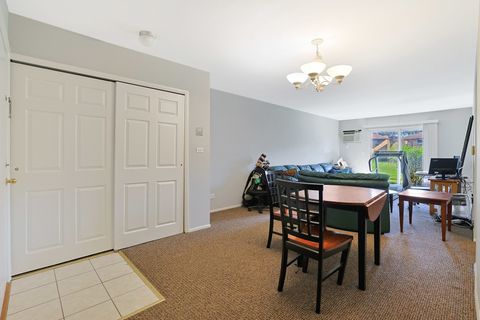 Tiny photo for 838 E Old Willow Road #105, Prospect Heights, IL 60070 (MLS # 12480678)