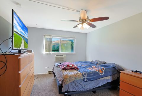 Tiny photo for 838 E Old Willow Road #105, Prospect Heights, IL 60070 (MLS # 12480678)