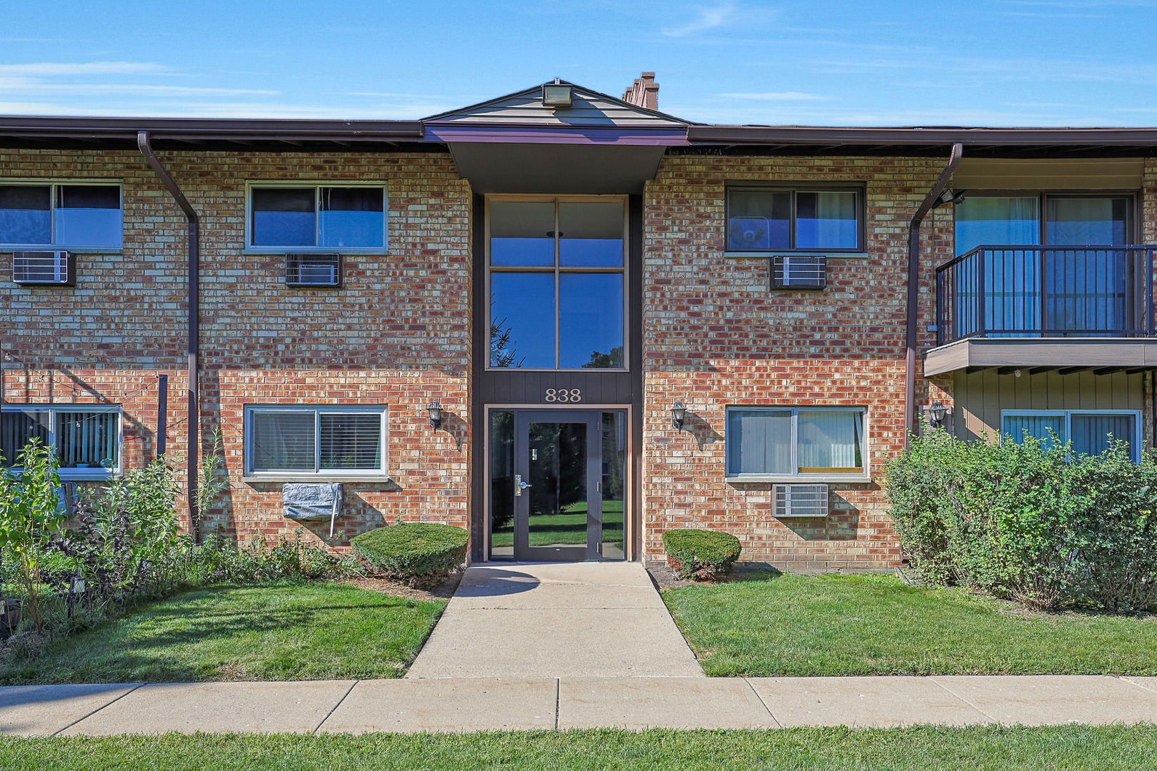 838 E Old Willow Road 105