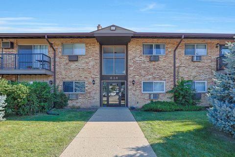 838 E Old Willow Road 105 Prospect Heights IL 60070