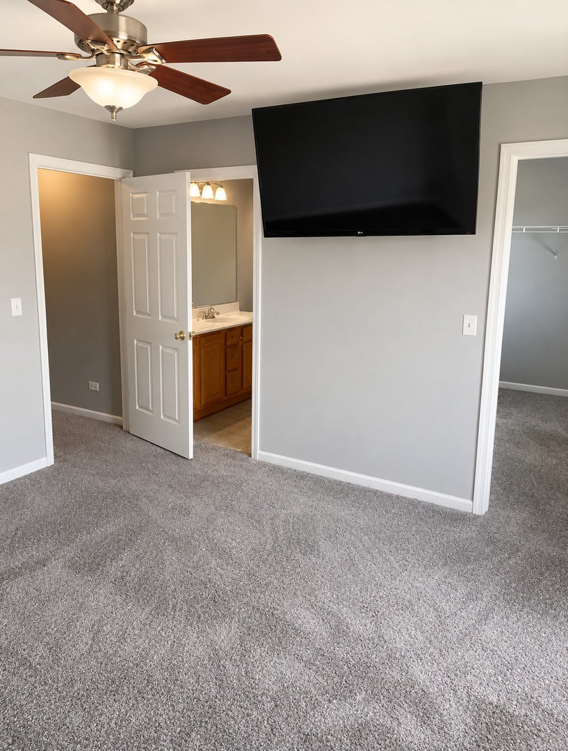2303 Hudson Circle