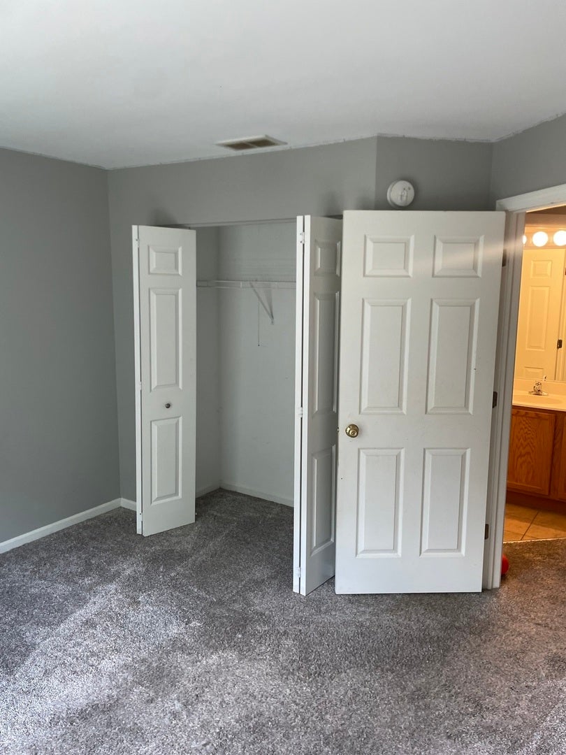 2303 Hudson Circle