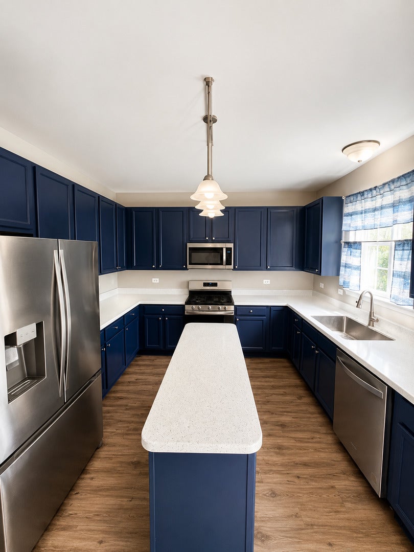 2303 Hudson Circle