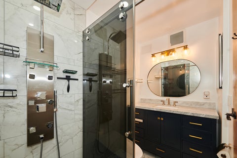 Tiny photo for 7061 N Kedzie Avenue #913, Chicago, IL 60645 (MLS # 12684234)