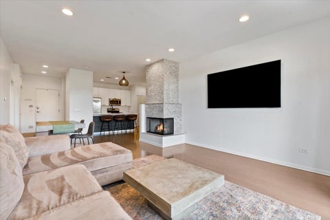 Tiny photo for 2040 W Belmont Avenue #405, Chicago, IL 60618 (MLS # 12768636)