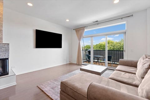 Tiny photo for 2040 W Belmont Avenue #405, Chicago, IL 60618 (MLS # 12768636)
