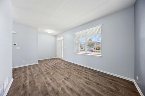 Tiny photo for 71 Windstone Drive, North Aurora, IL 60542 (MLS # 12496322)