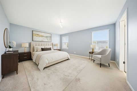 Tiny photo for 71 Windstone Drive, North Aurora, IL 60542 (MLS # 12496322)