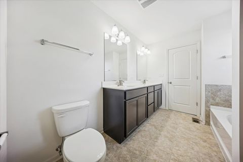 Tiny photo for 71 Windstone Drive, North Aurora, IL 60542 (MLS # 12496322)