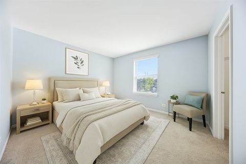 Tiny photo for 71 Windstone Drive, North Aurora, IL 60542 (MLS # 12496322)