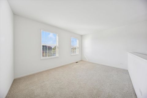 Tiny photo for 71 Windstone Drive, North Aurora, IL 60542 (MLS # 12496322)